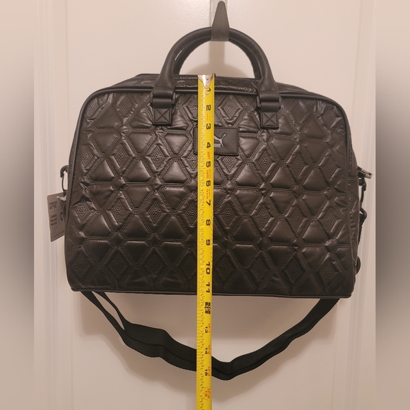 Puma Oversized Classics Archive Sports Bag with Handles, Black Metallic - Picture 12 of 12